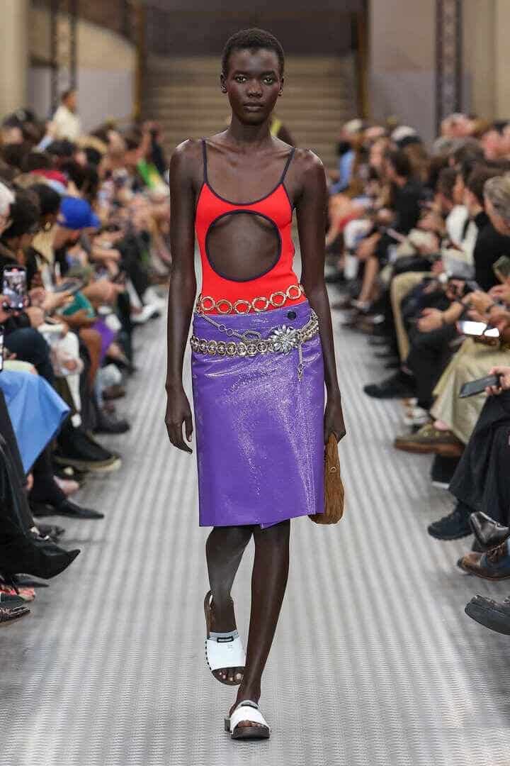 Miu Miu: Ready-To-Wear SS25 - 10 Magazine